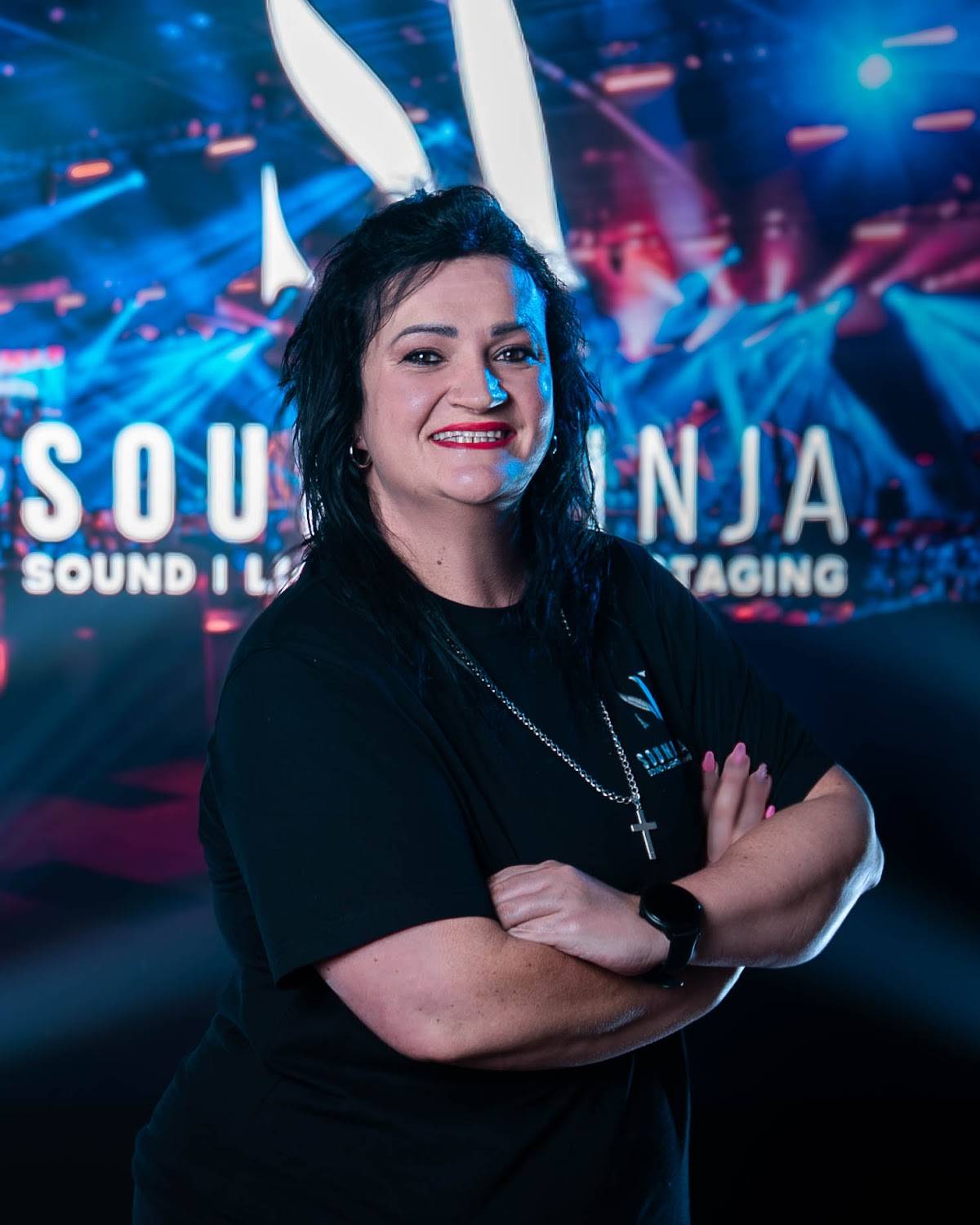 A member of the Sound Ninja team in a Sound Ninja t-shirt